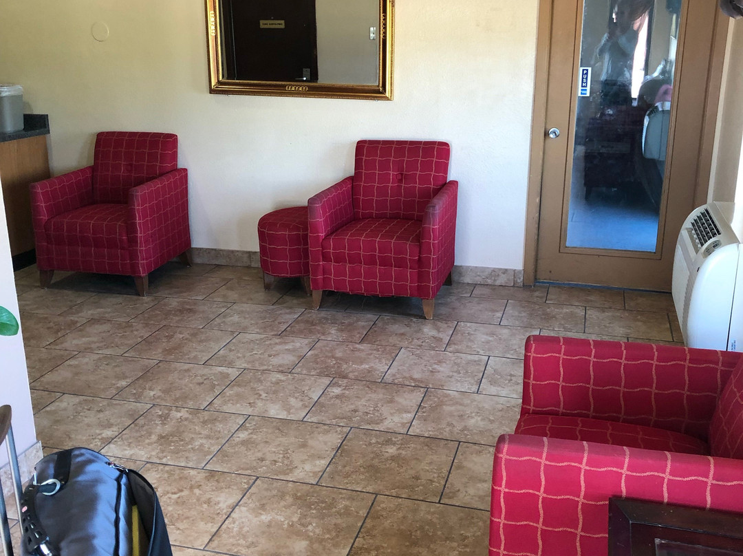 Newton Inn In Newton, Ks主图