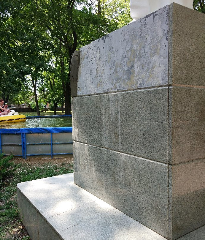 Monument to the Mothers of Russia-Yeysk必去景点