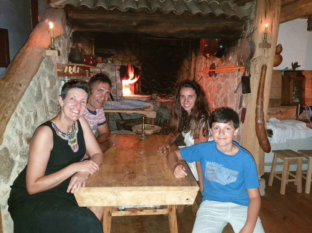 O Quinteiro de Temperan-El Grove必去景点