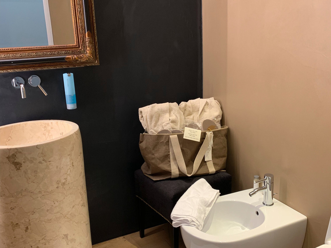 阿德勒酒店主图