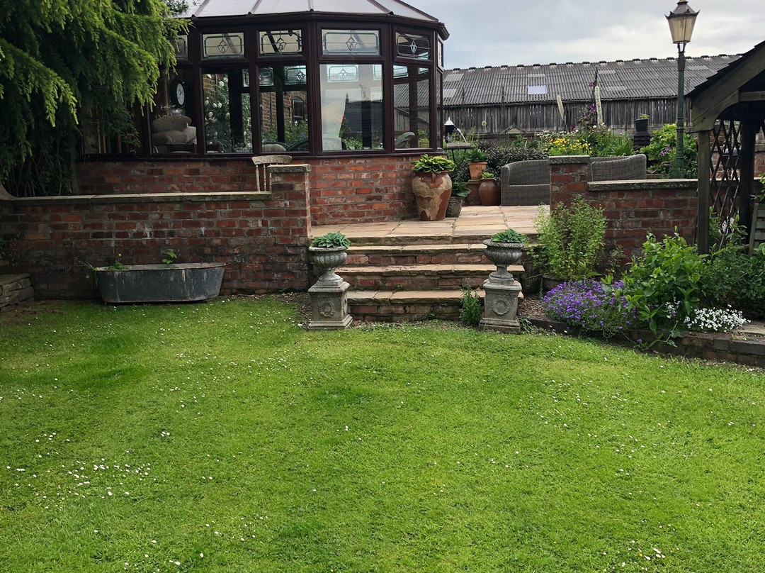 Domvilles Farm Guesthouse & The Lodge主图
