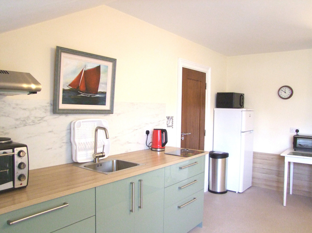 Glendalough 10 Minutes from Beautiful Farmhouse