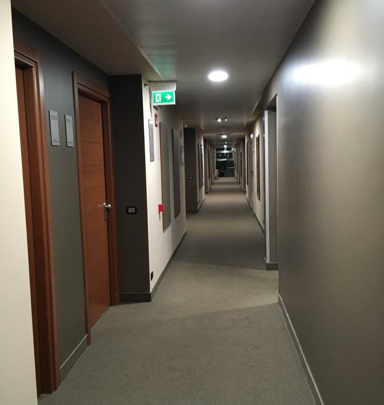 圣路易酒店主图