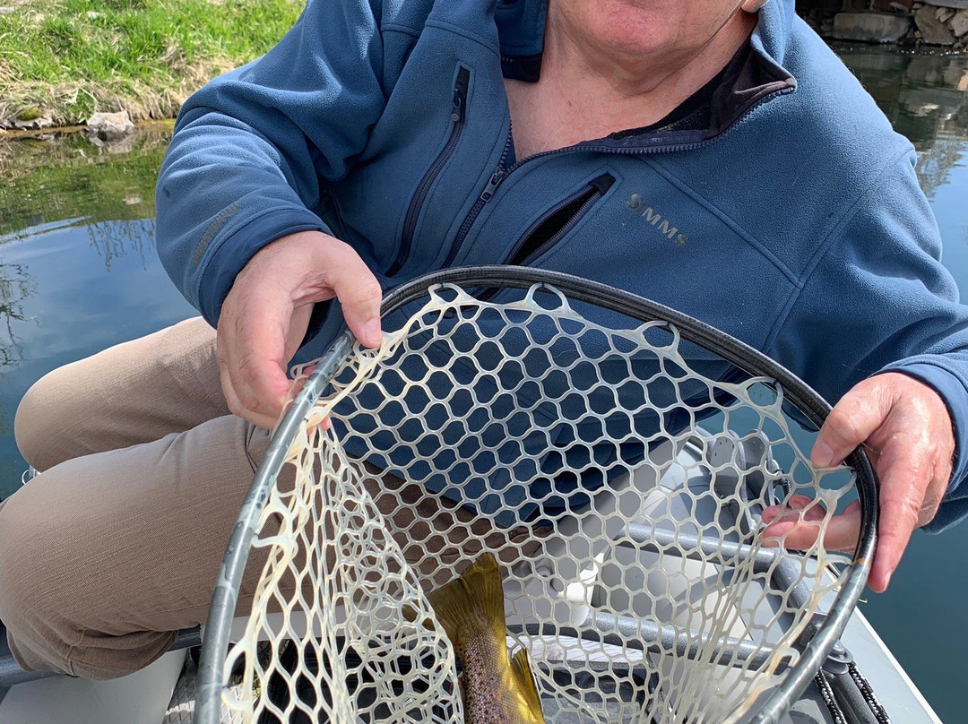 Angler's West Fly Fishing景点图片