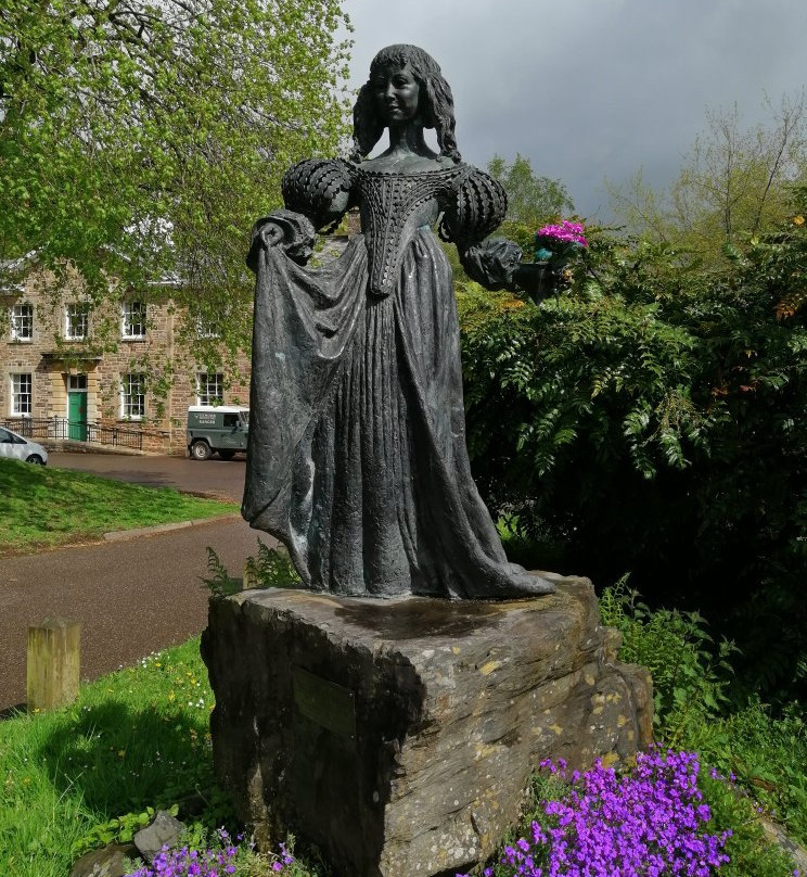 Lorna Doone Statue景点图片