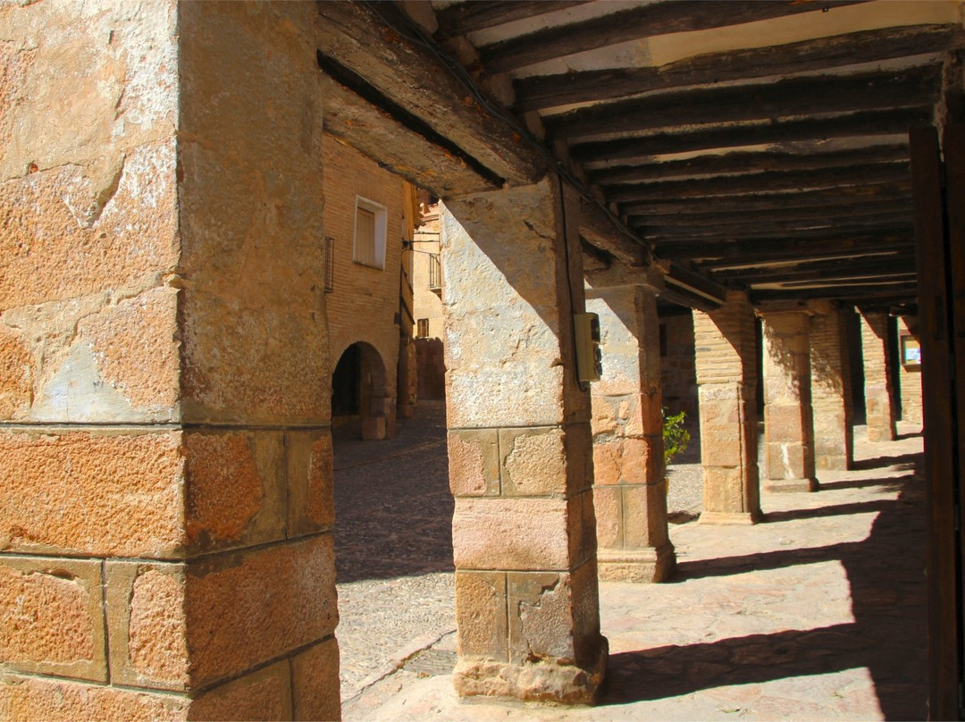 Plaza Rafael Ayerbe景点图片