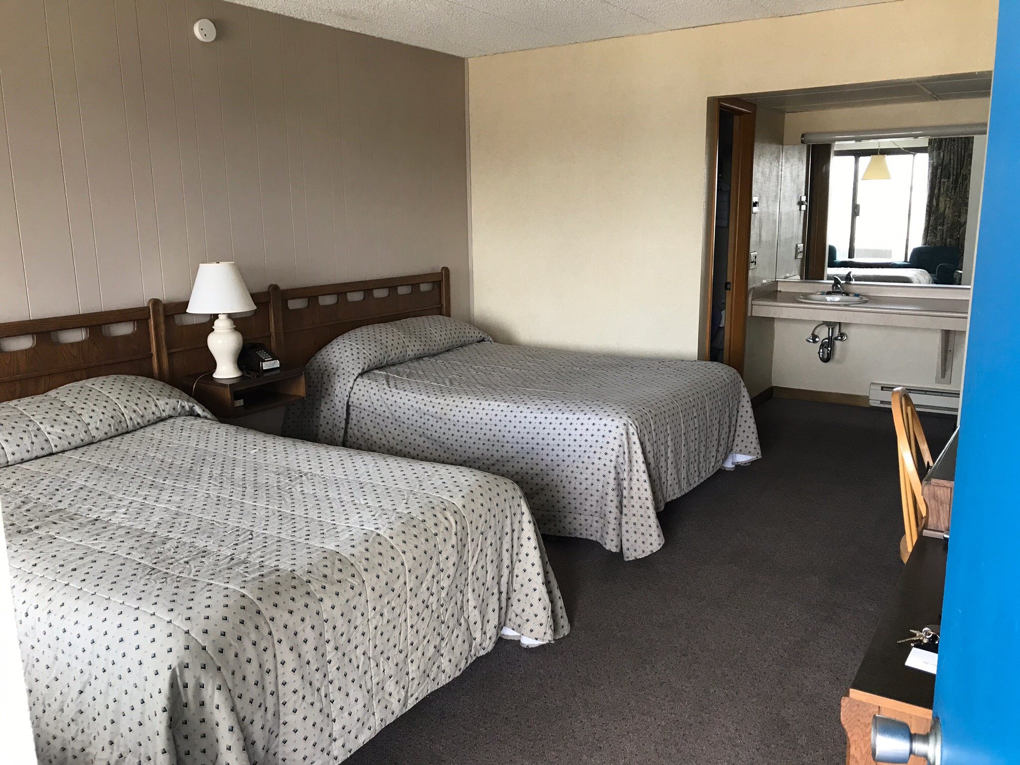Windjammer Motor Inn-官方