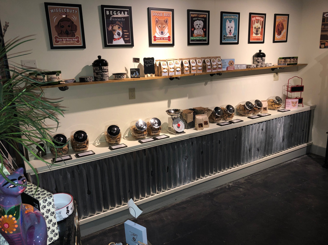 The Rustic Pup Biscuits and Boutique-博福特必去景点