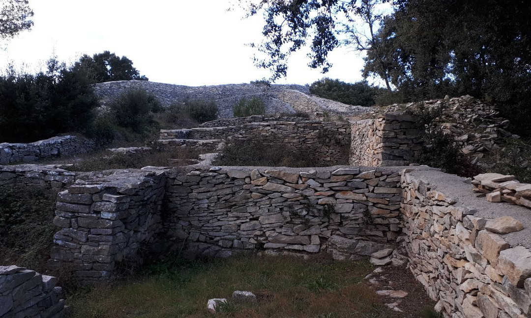 Oppidum de Nages-Nages-et-Solorgues必去景点