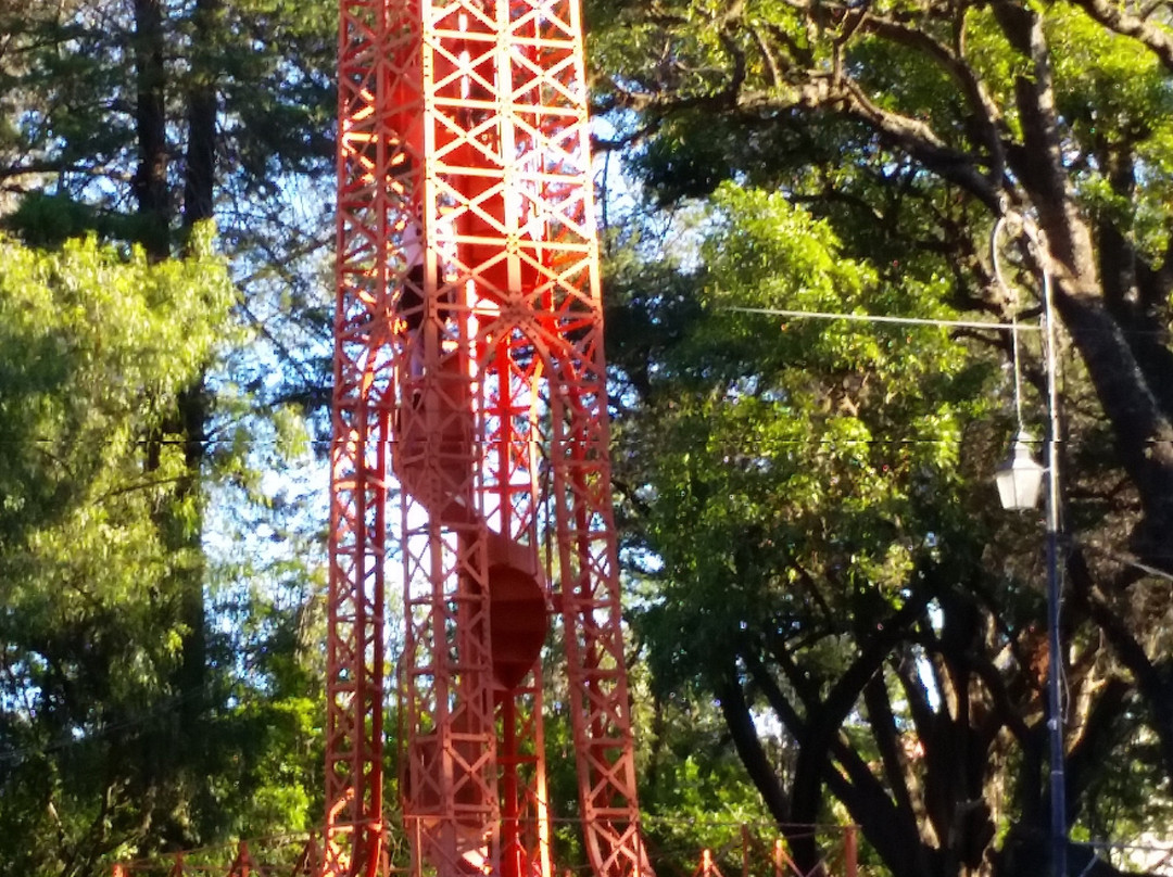 Parque Simon Bolivar景点图片