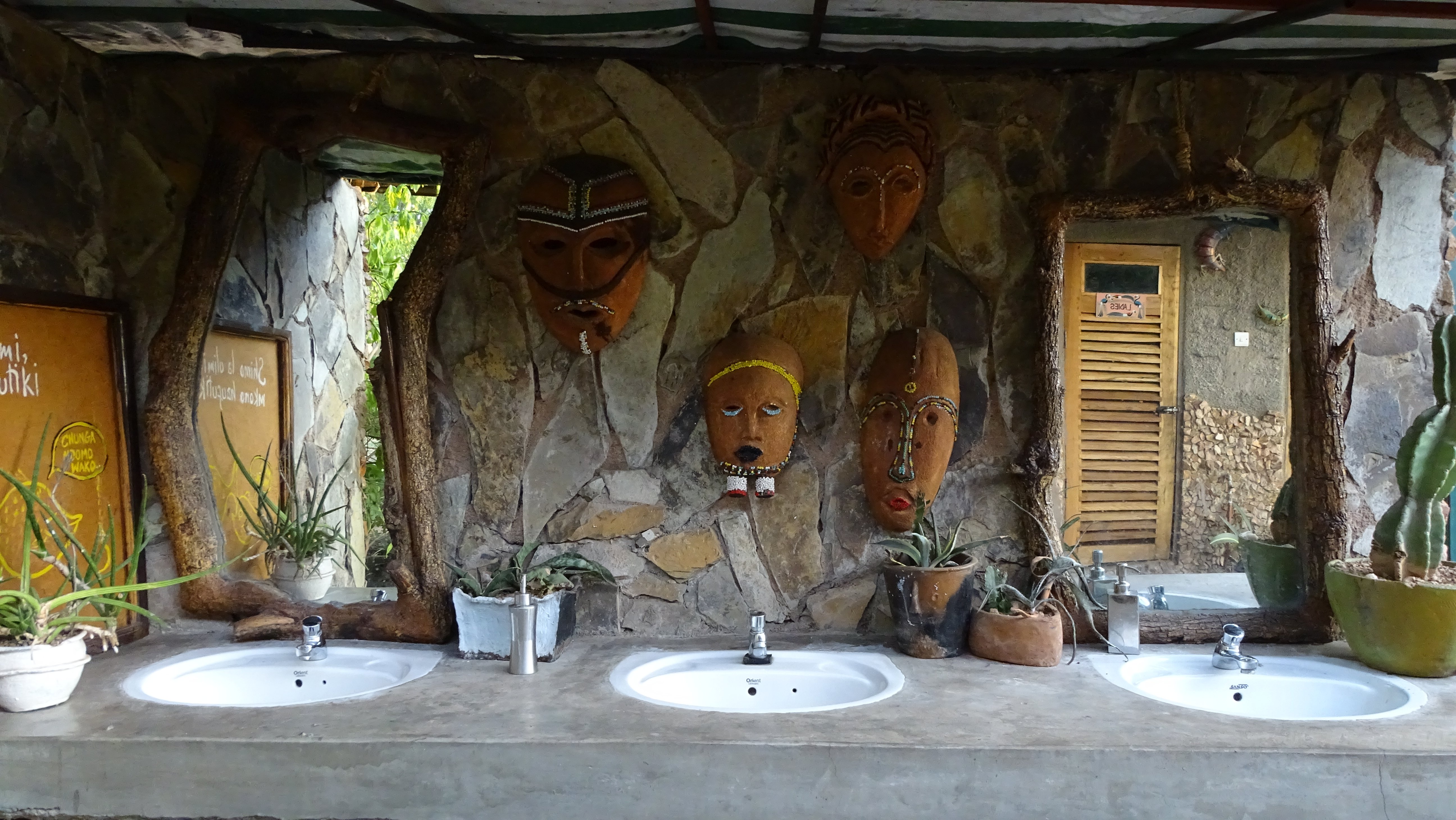 Tembea Mara at Balili Village-浴室