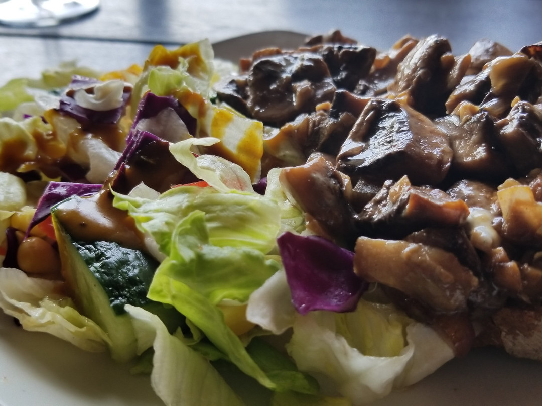 Point De Vue Guesthouse And Restaurants主图