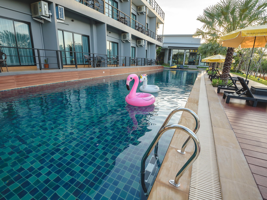 Phuengluang Riverside Hotel Chanthaburi主图
