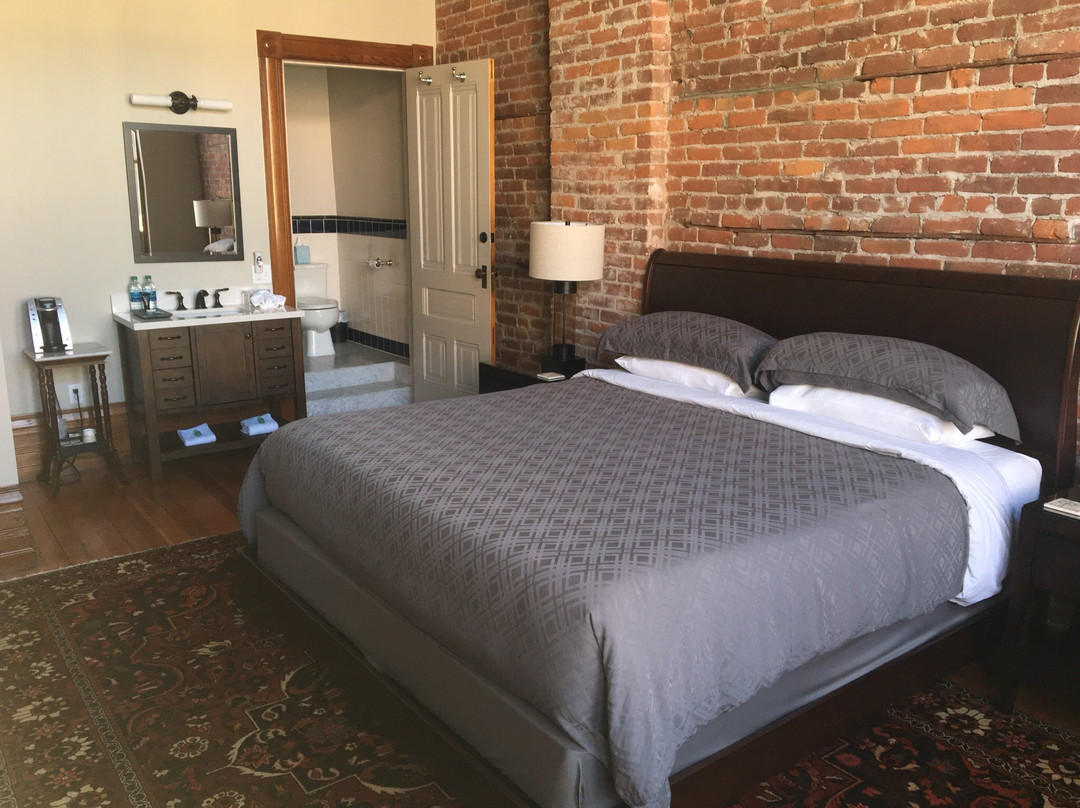 The Belmont Hotel主图