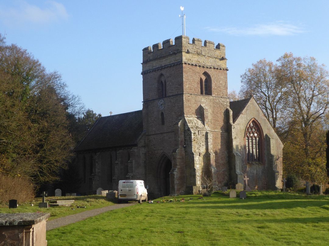 Bromfield Priory Gatehouse景点图片