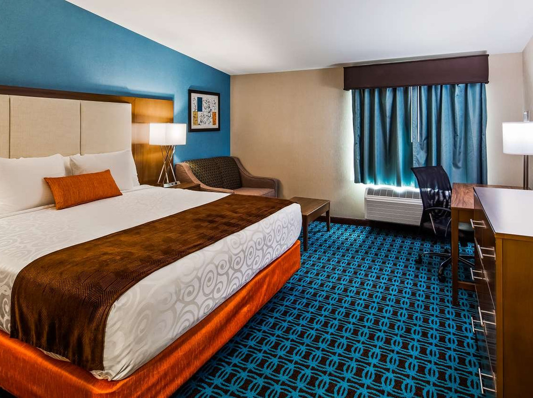 贝斯特韦斯特普勒斯切姆斯福德酒店主图