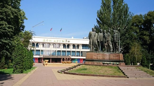 Monument to Dagistan Fighters for the Soviet Regime景点图片