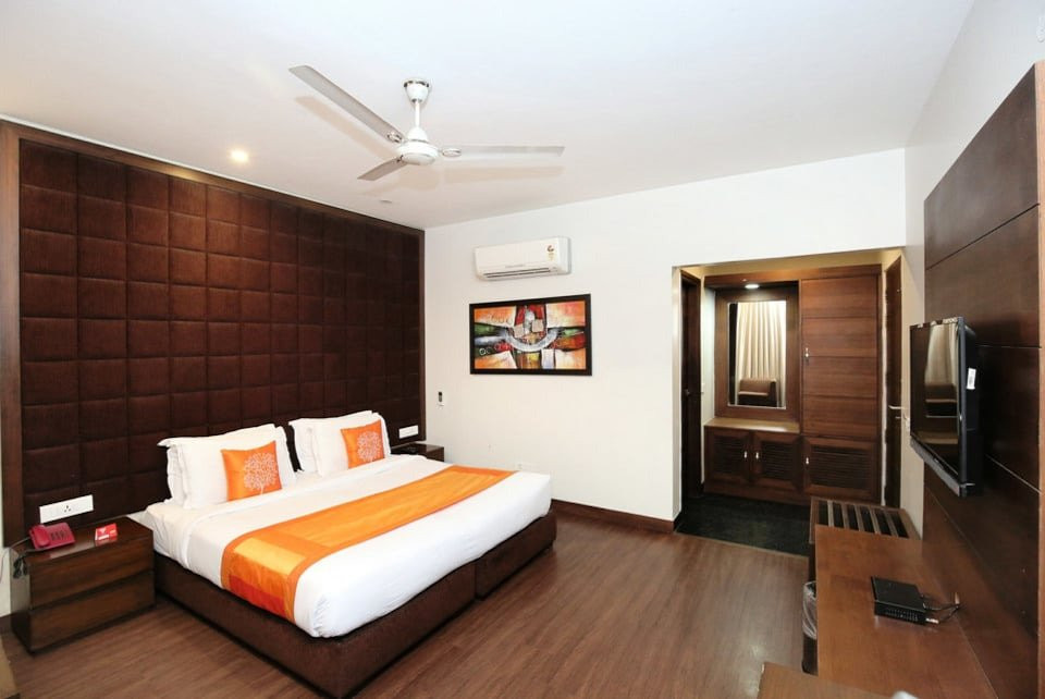 OYO 4391 Hotel Iconic