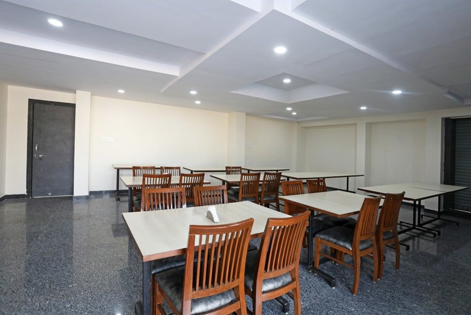 OYO 11602 Ville Parle主图