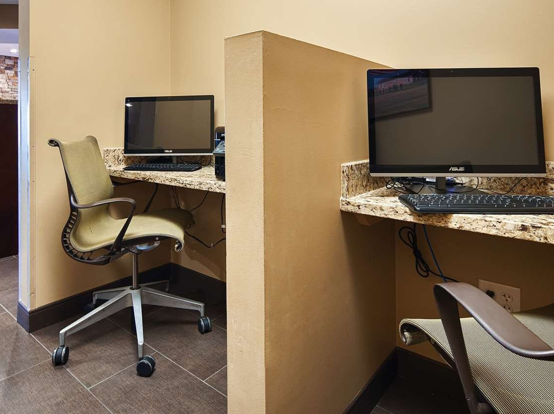 Best Western Plus Night Watchman Inn & Suites主图