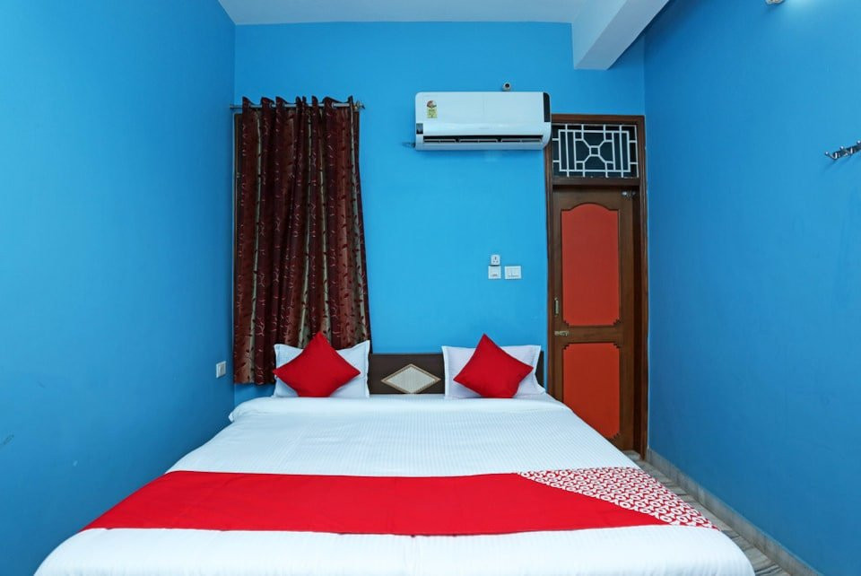 OYO 12133 Hotel Shanti主图