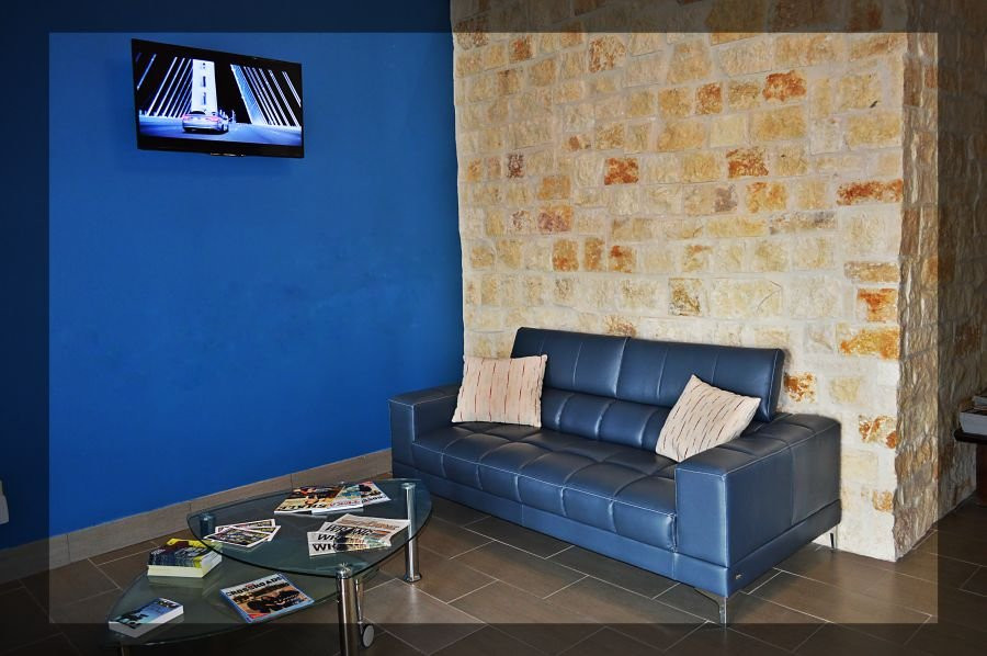 Karnes City Lodge主图