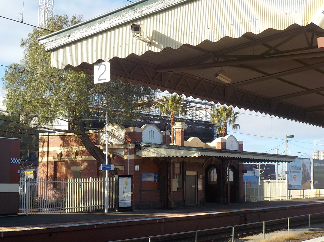 Essendon Railway Station景点图片