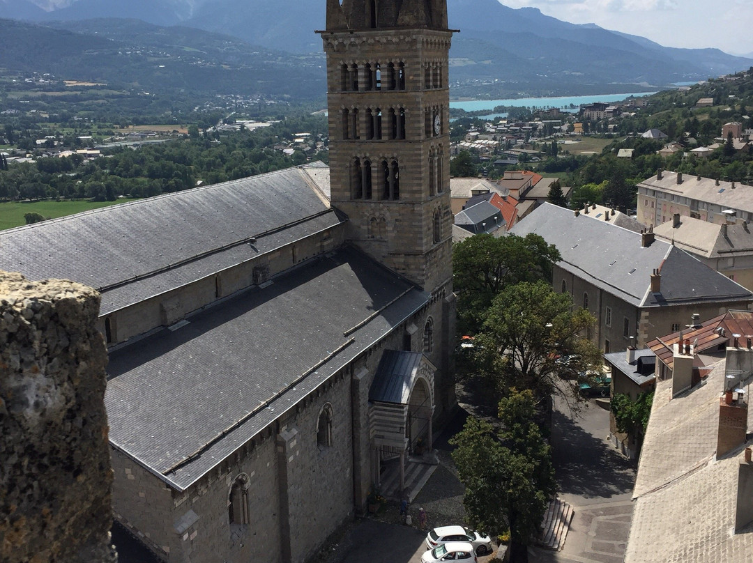 Eglise Notre-Dame-du-Réal景点图片