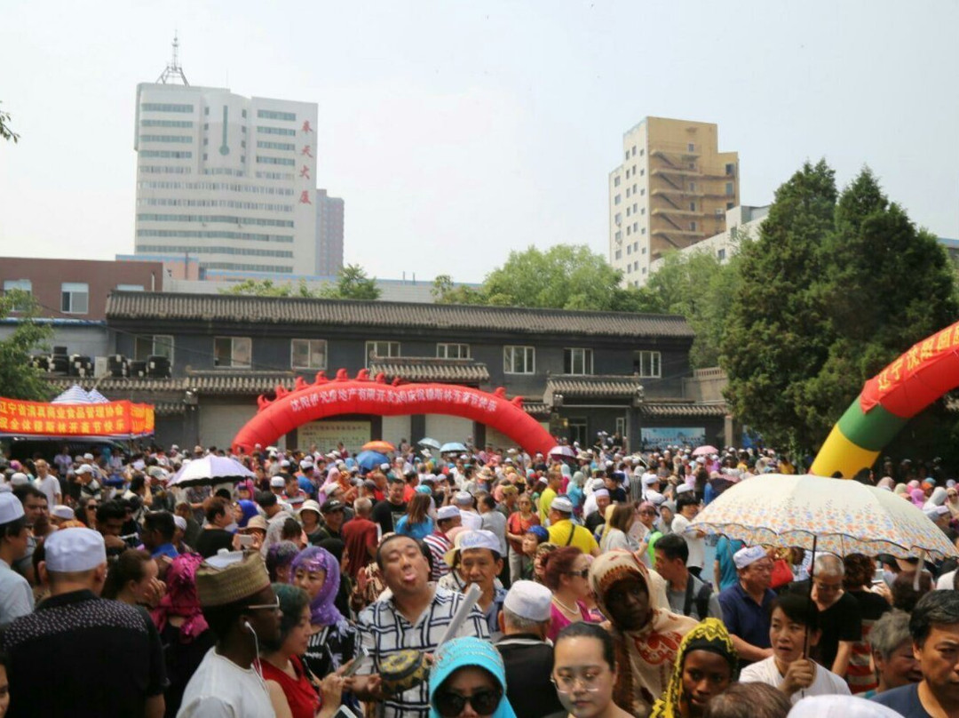 沈阳清真美食街-沈阳市必去景点