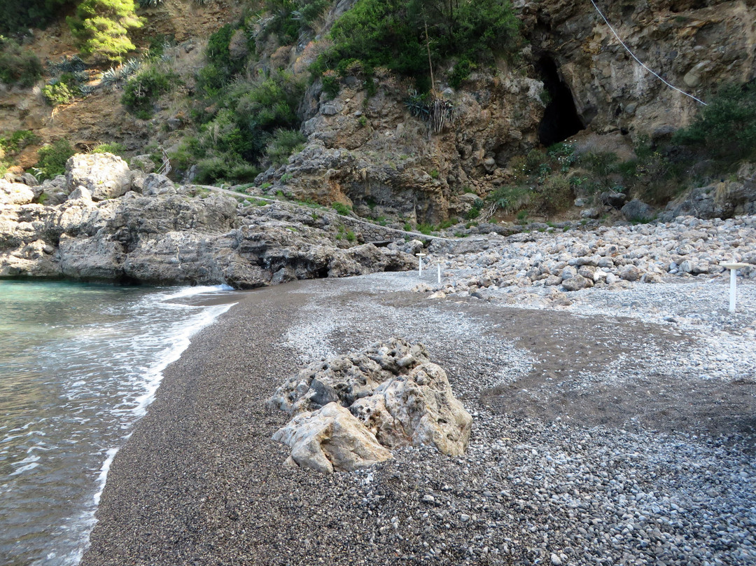 Spiaggia Grotta della Scala景点图片