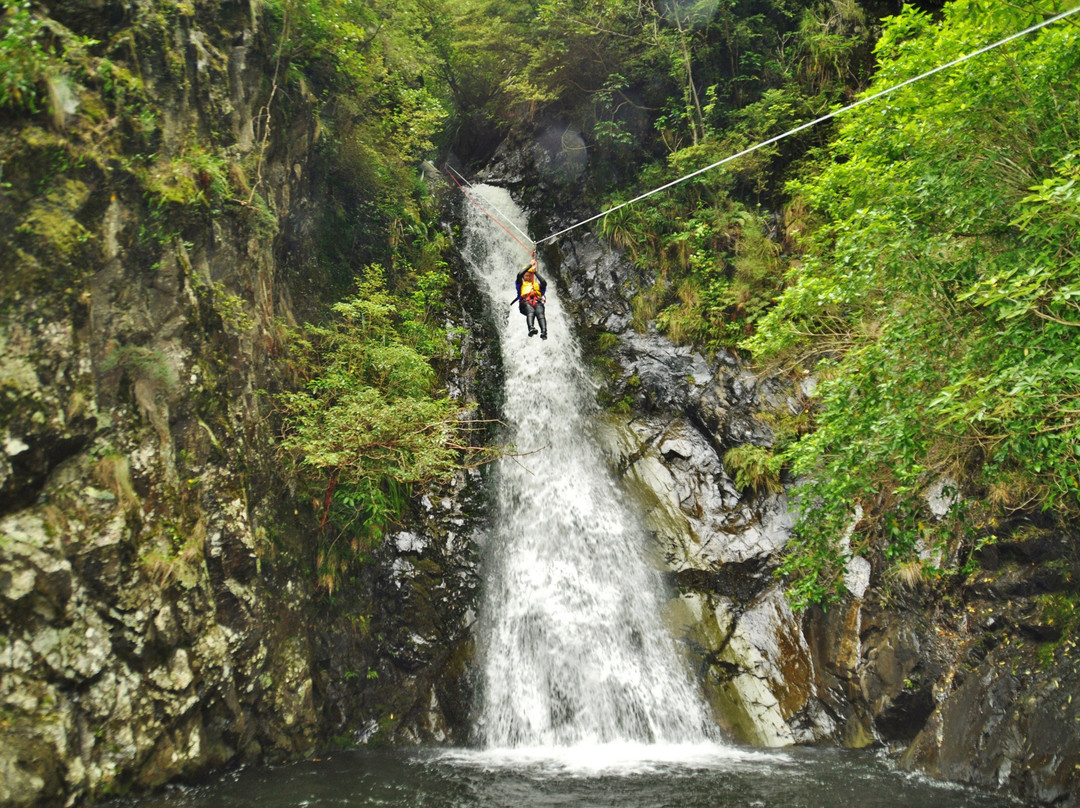 Big Rock Adventures-杰拉尔丁必去景点
