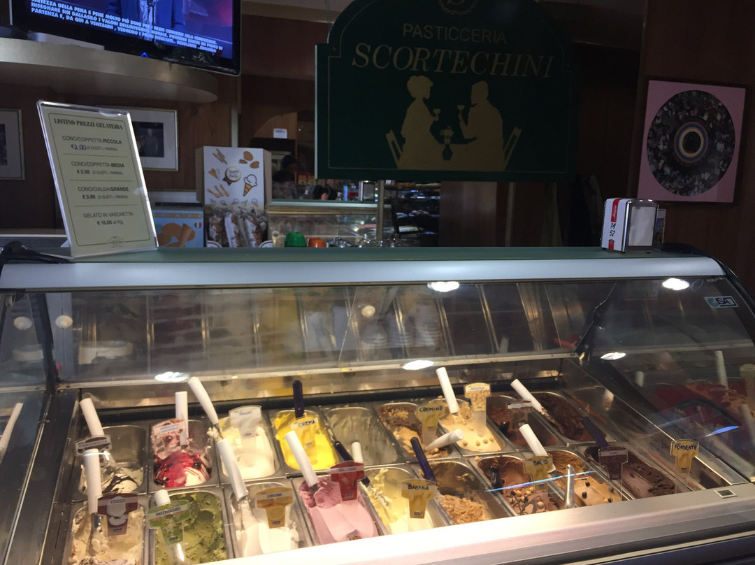 Cupramontana餐馆和美食-Pasticceria Gelateria Bar Scortechini