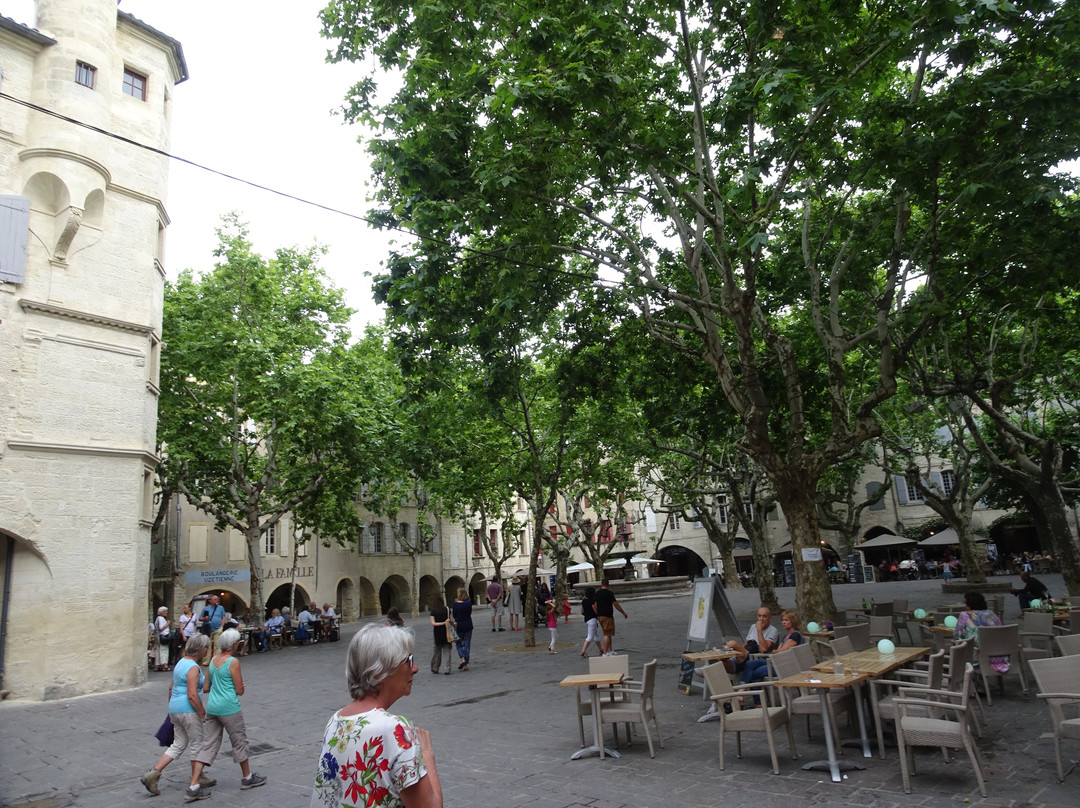 Place aux herbes-泽斯必去景点