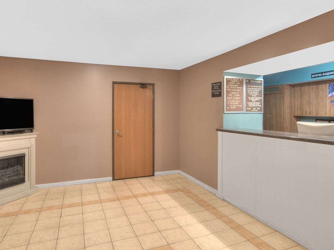 Super 8 by Wyndham Augusta主图