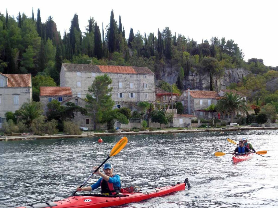 Spirit of Korkyra-伦巴达必去景点