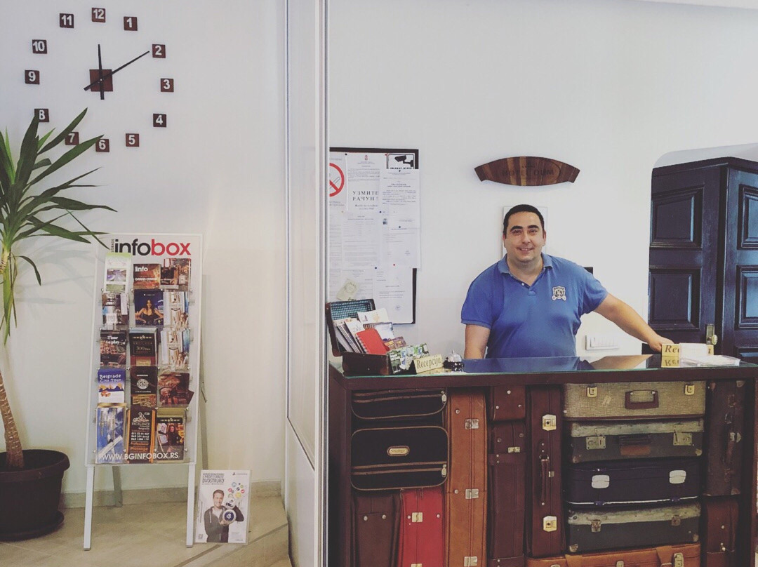 Garni Hotel DUM主图