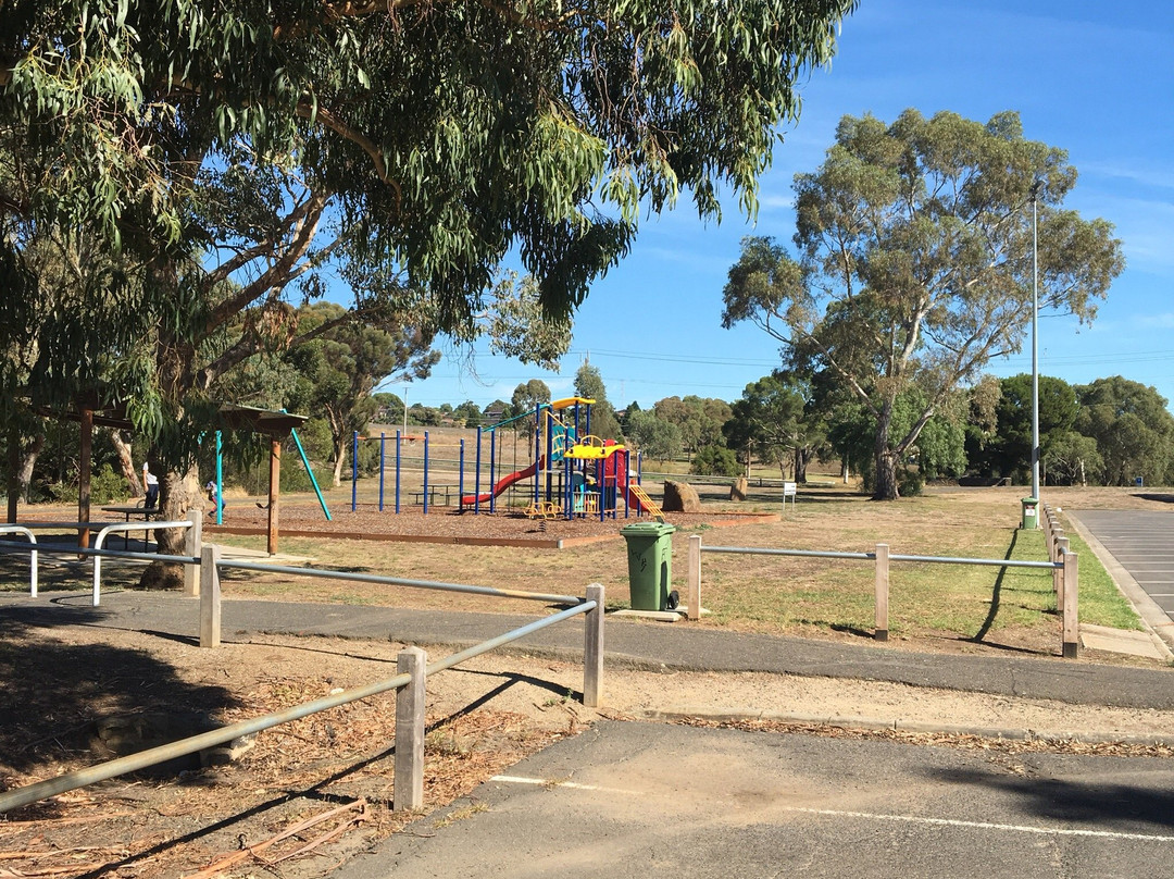 Fountain of Friendship Park-季隆必去景点