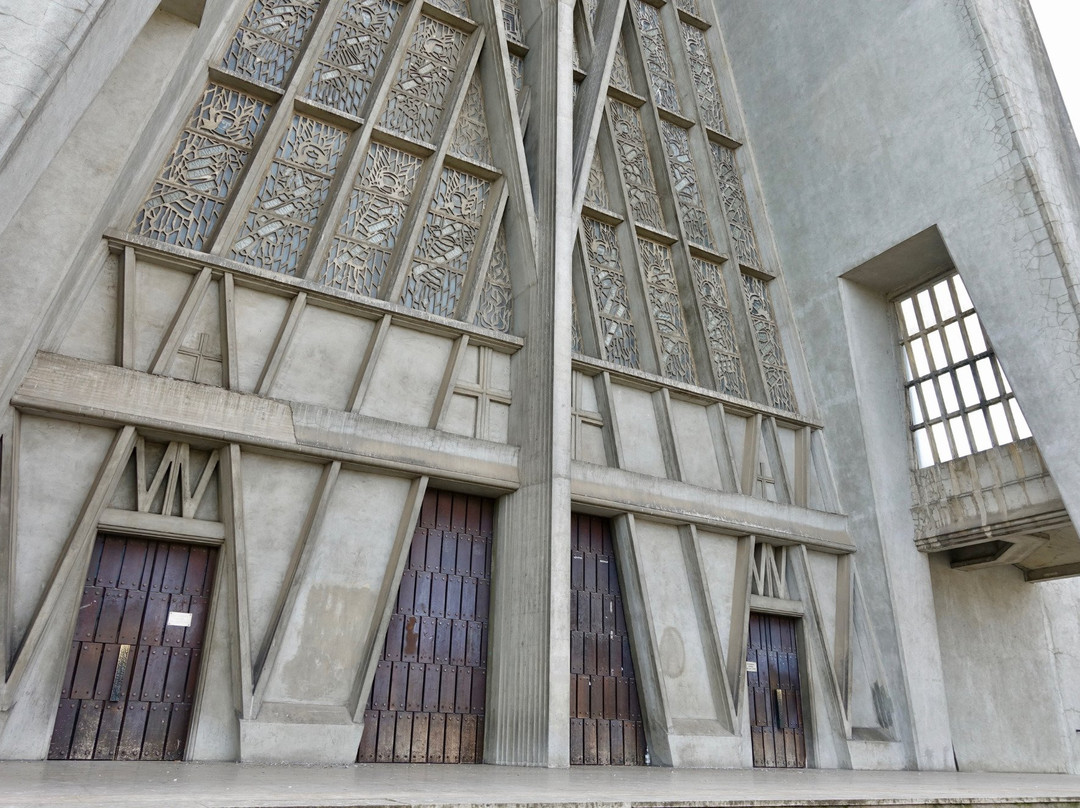 Église Sainte Thérèse-梅斯必去景点