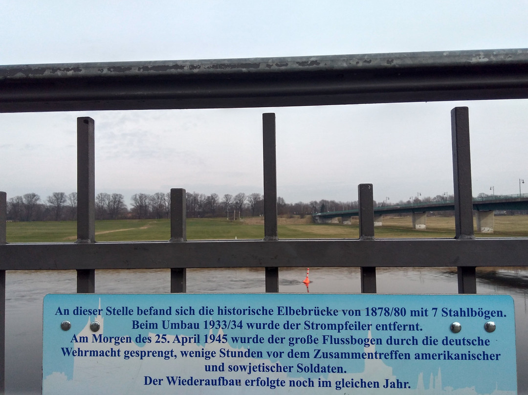 Soldaten an der Elbe-Torgau必去景点