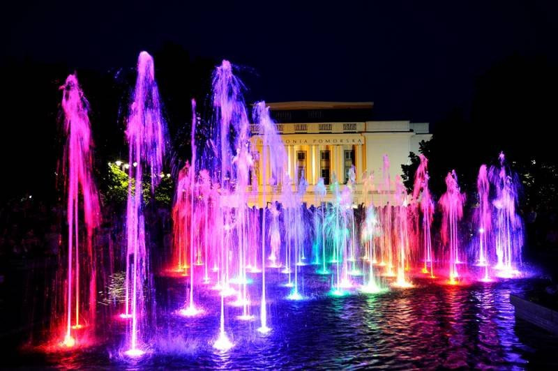 Dancing Fountain景点图片