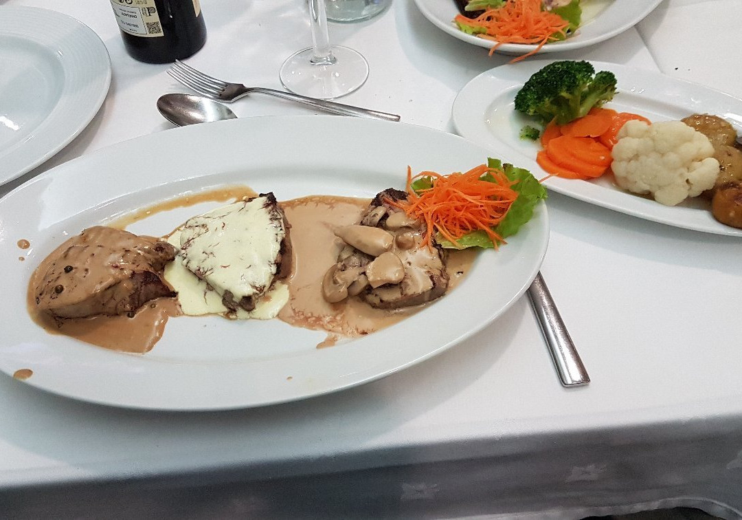 Gonca餐馆和美食-Restaurante Sombras do Ave