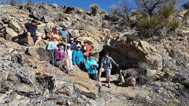 Tallgrass Hiking and Tours-棕榈沙漠必去景点