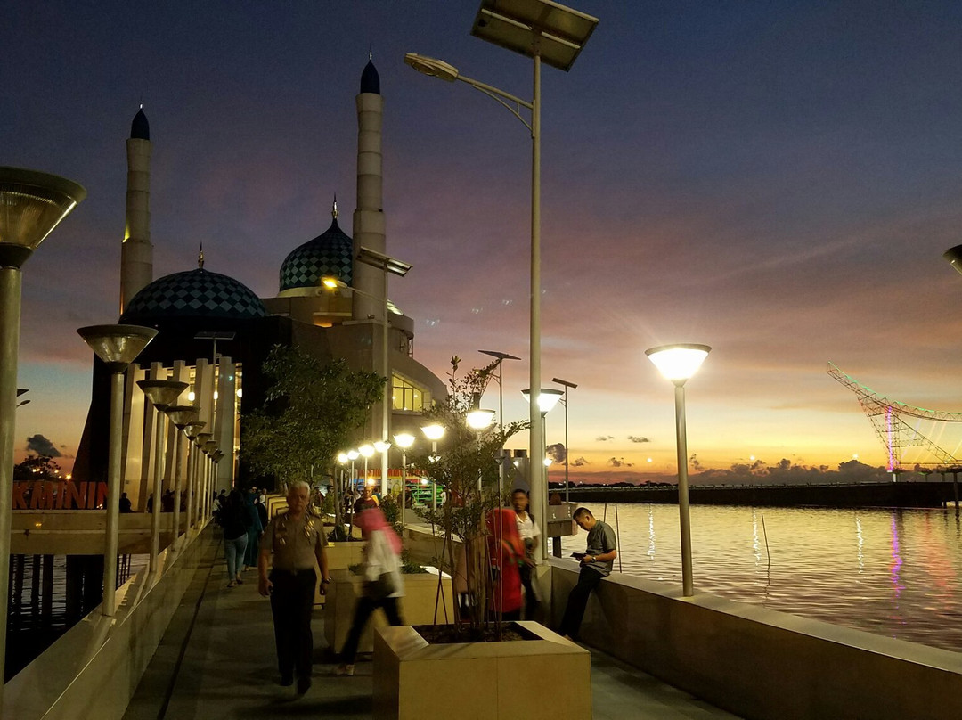 Al Fatih Al Anshar Mosque景点图片