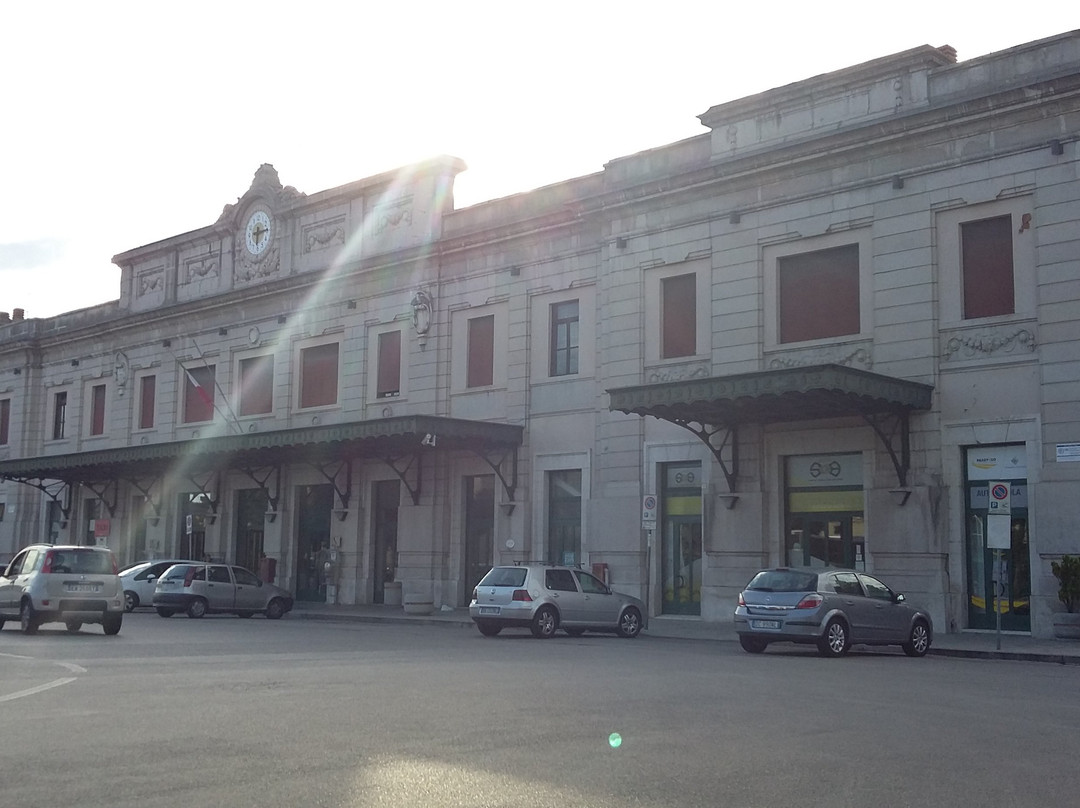 Stazione Ferroviaria-贝卢诺必去景点