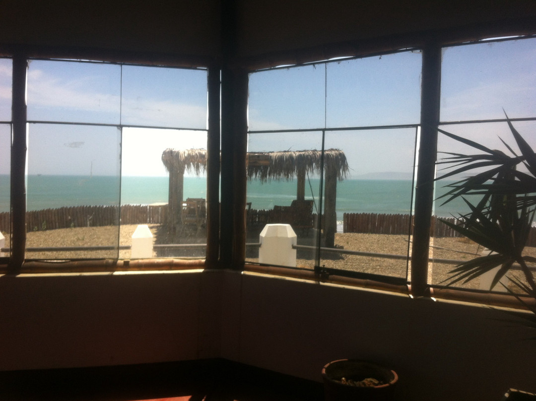 El Albergue Punta Lobitos