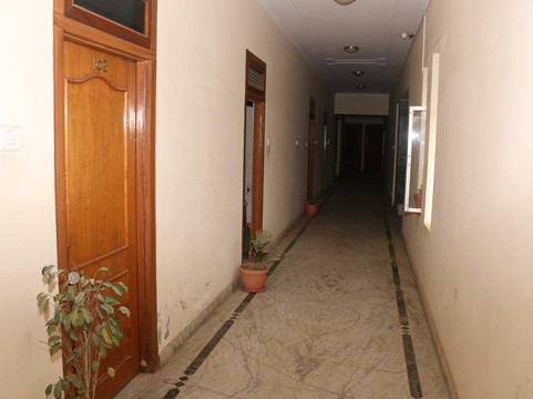 Bayana酒店住宿-Hotel Angad