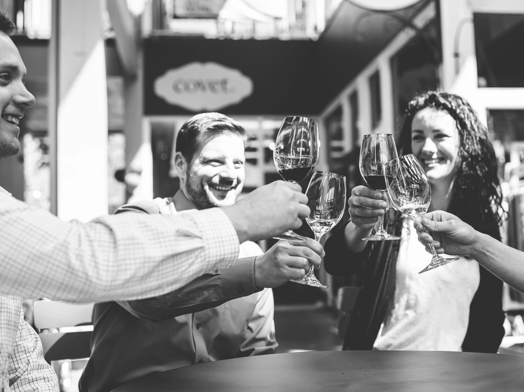 Eagle Harbor Wine Co. Tasting Room景点图片