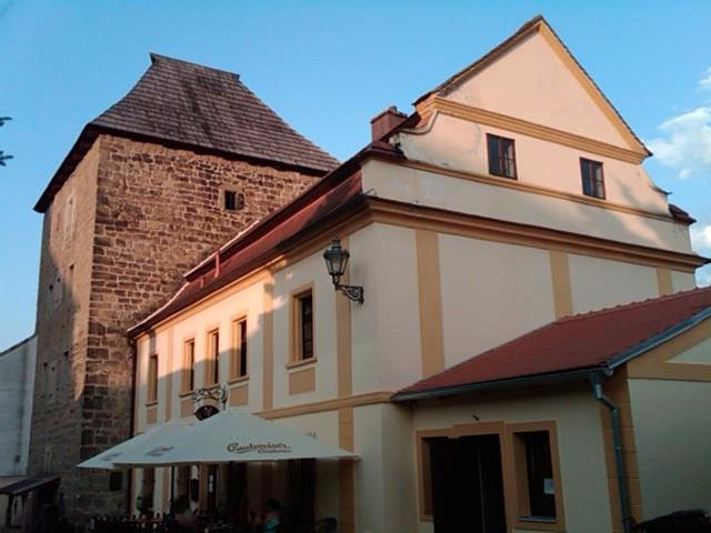 Blizevedly餐馆和美食-Pizzerie Čertovna