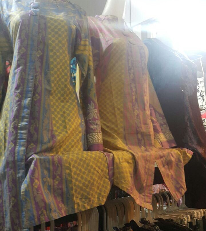 Pusat Grosir Batik Setono景点图片
