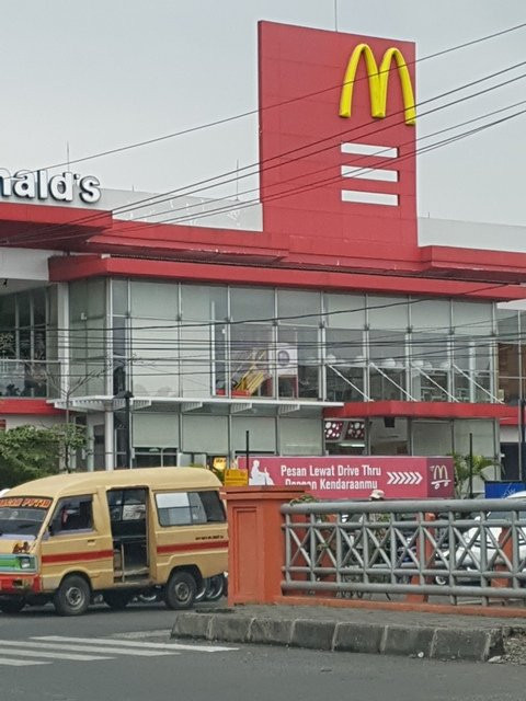 Rungkut Menanggal餐馆和美食-McDonald's